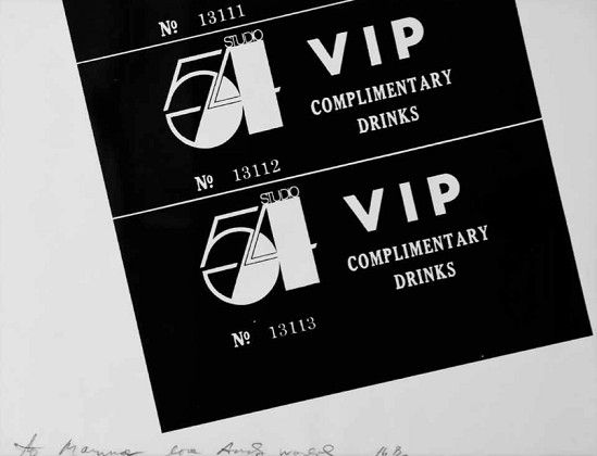 《54号工作室VIP饮料兑换卡》 安迪沃霍尔 1978年作品 纸本丝网印刷 限量唯一单件48x63cm版权持有：巴黎美爵艺术基金