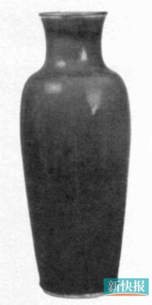 清康熙郎红釉观音瓶