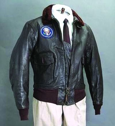 肯尼迪的空军一号轰炸机的夹克衫