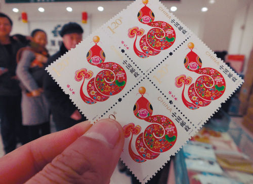 昨天，中国邮政在全国发行《癸巳年》（蛇）特种邮票1套1枚，面值1.20元。与此同时，还没有上市的大版蛇票（20枚，总面值24元）市场期货价已经炒到260元左右，涨了10倍。
