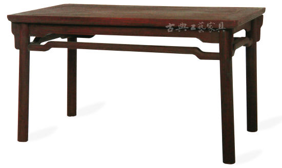 明 榉木长方桌，现藏于北京故宫博物院
