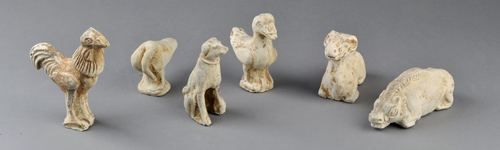 唐彩绘陶塑动物群(6件) 1992年巩义市北窑湾唐墓出土。白陶。由分模合制及捏塑而成。