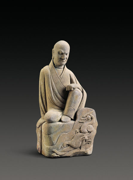 北宋 石雕降龙罗汉像 高27厘米 陕西历史博物馆藏