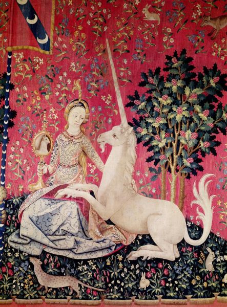 (图片：贵妇人与独角兽，(局部)羊毛和真丝挂毯，弗兰德，公元1495年，国家中世纪博物馆，巴黎。)
