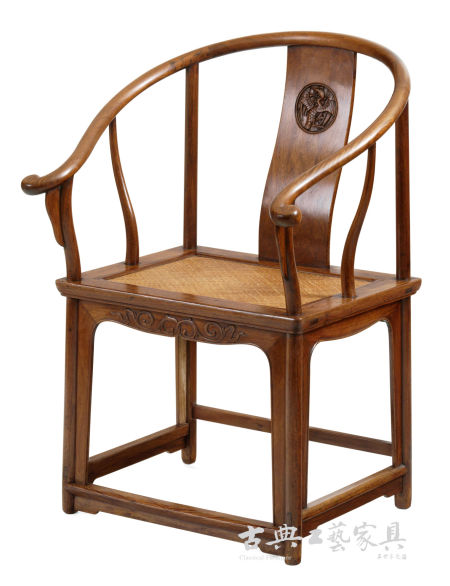 黄花梨仙鹤纹圈椅(图片提供：中国嘉德)