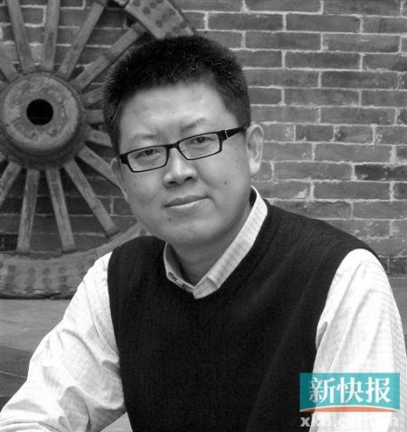 仝冰雪 1969年出生,电视节目制作人,中国老照片网创办人。