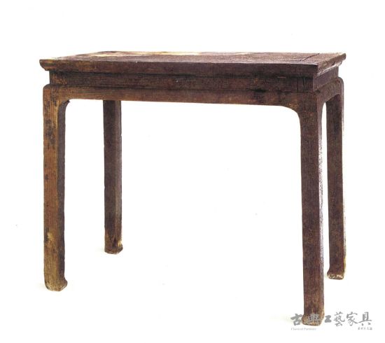 16世纪黑大漆高束腰半桌(善居上海柯惕思藏)