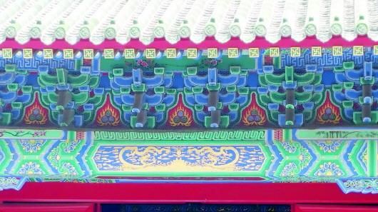 颜庙先于“三孔”通过批复,已于去年完成彩绘保护维修工程。　　本报记者　尹明亮　摄