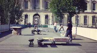 艺术桥上的施工场景（摄影 唐书悦）