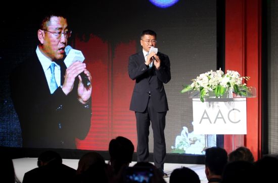 AAC艺术中国主办方雅昌文化集团董事长万捷先生致辞
