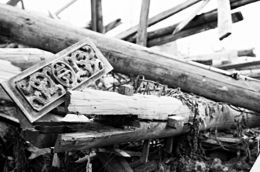 安徽原清淮军一个提督的府邸遭蒙面人强拆，废墟上还能看到木质雕版