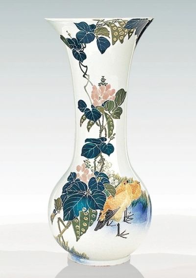 釉下五彩扁豆双禽瓶