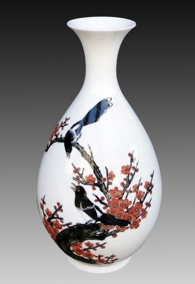 喜上眉梢小梅瓶