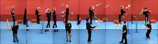 《杂耍者们》静态截图，八屏影像装置，2012