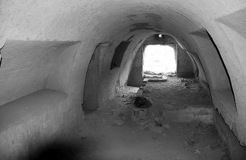 枣园洞穴式村落遗址室内