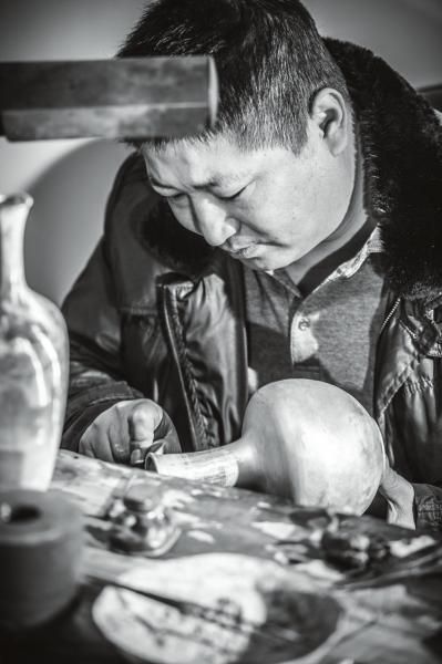 熊氏珐琅传人5年实验出珐琅表 金丝仅0.04毫米