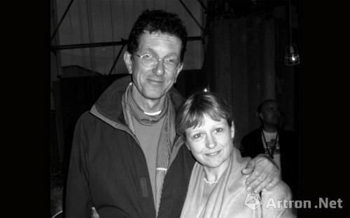 　安东尼·葛姆雷和维肯·帕森斯(Antony Gormley，Vicken Parsons)