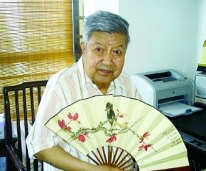 2002年，内蒙古收藏家杨鲁安曾捐赠给呼和浩特市政府8000件文物。