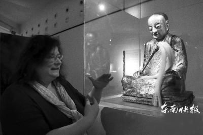 在匈牙利展出的“肉身菩萨”