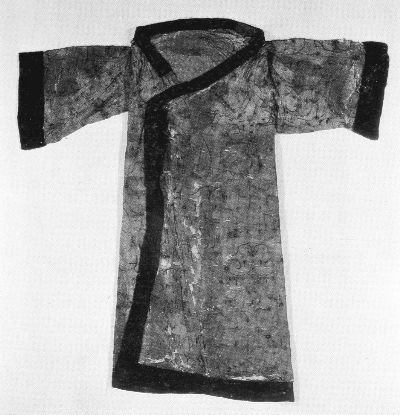 马山一号墓N10绢绵袍