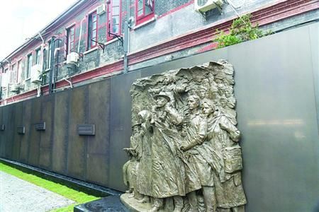 去年9月3日，镌刻近14000名原犹太难民姓名的“上海犹太难民名单墙”在上海犹太难民纪念馆揭幕