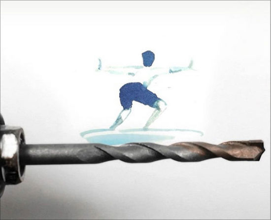 　　妖娆的飞行姿势、让人怕怕的钻头