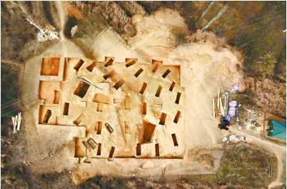 大冶铜绿山四方塘遗址墓葬发掘区航拍图(图片均由湖北省考古研究所提供)