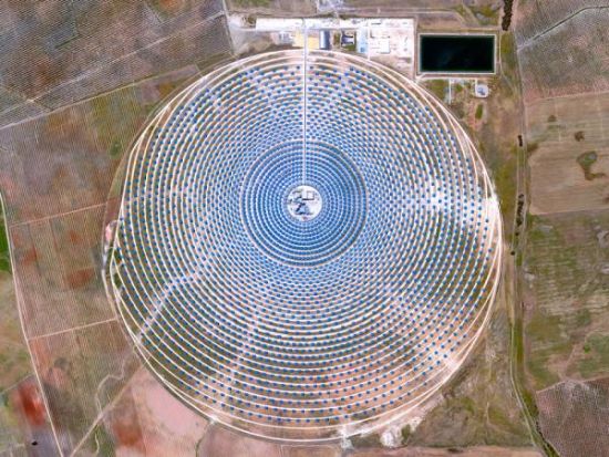 西班牙塞维利亚的塞维尔太阳能电站