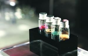 佛陀血舍利有各种颜色。