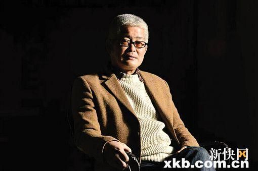 简介 郭小东 广东潮阳人。中国作家协会会员,广东省作家协会会副主席,广东技术师范学院教授。