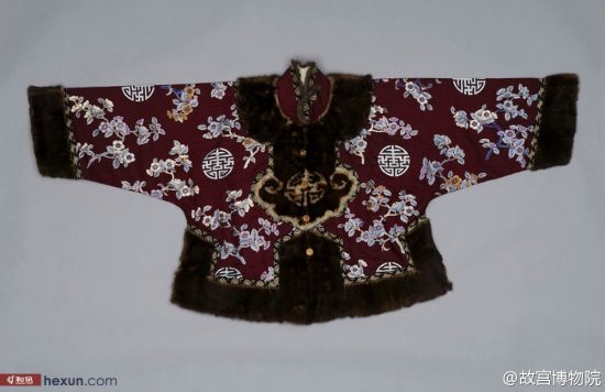 清朝皇帝冬天穿啥保暖 貂皮、狐皮自不可少