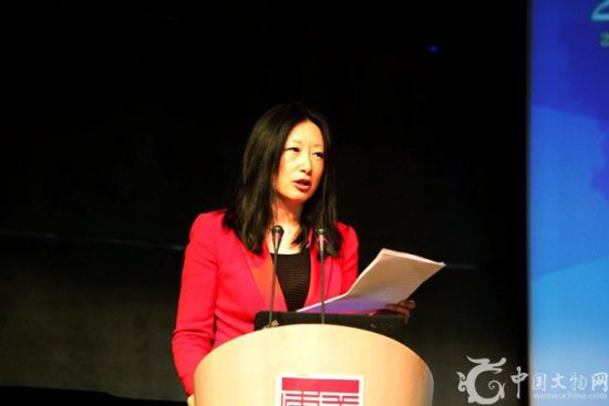 中国博物馆协会市场推广与公共关系专业委员会秘书长蒋奇栖主持探讨会