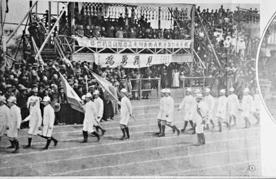 1935年，汉口市消防队员举行第一次大检阅 （姜小平提供）