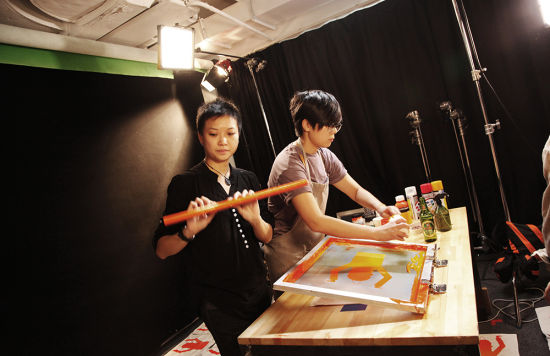 自化创意丝网版画课程录制现场