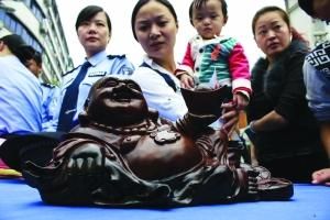 这尊佛像价值8万元