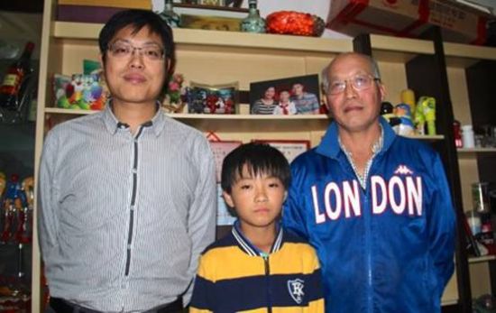 计文哲：翰墨长相随少年当自强