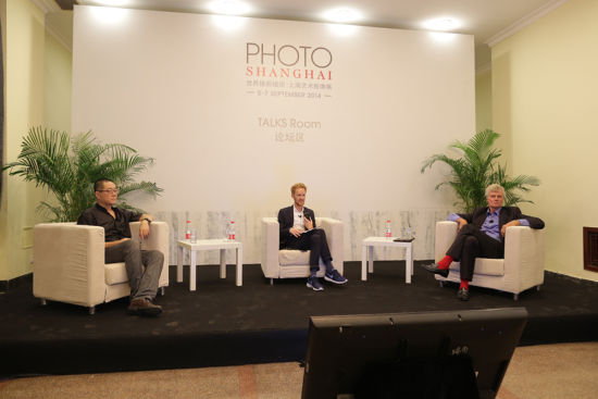 新闻发布会现场