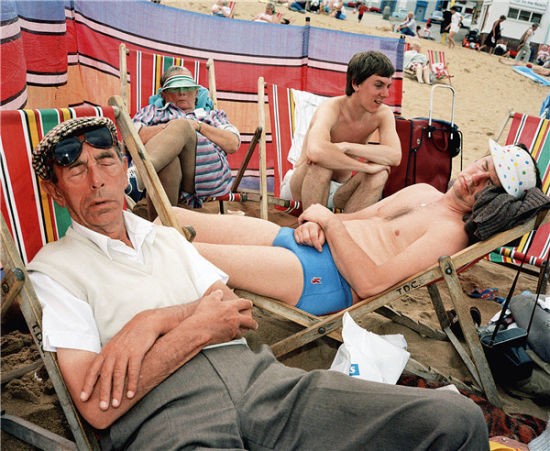 出自《生活在沙滩》系列(摄于1986年)