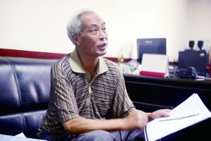 李健民 　　中国社会科学院研究生院教授，中国社会科学院古代文明研究中心专家委员会委员，中国社会科学院考古研究所研究员。