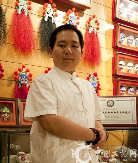 泥塑彩绘脸谱第五代传人林泓魁