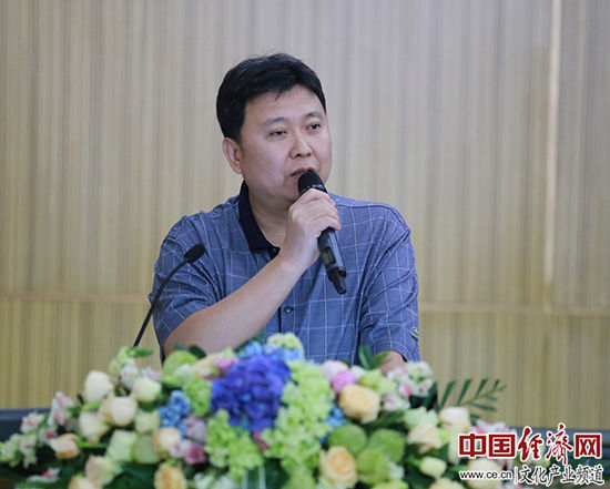 著名收藏家朱绍良先生 