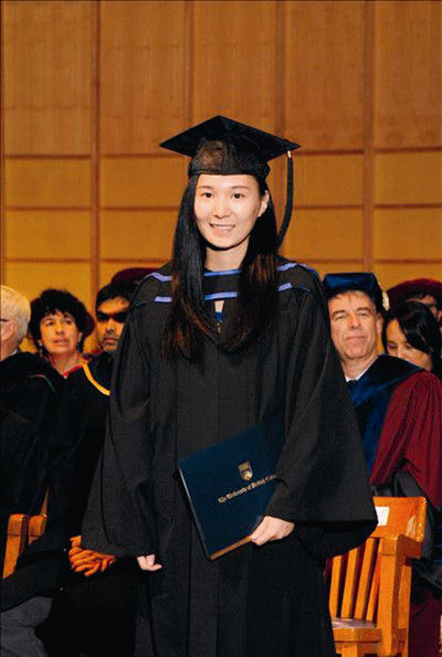郭玥2013年如愿地从UBC大学毕业。这个受过良好艺术教育的90后女孩，将用她的艺术眼光与国际视野，为中国的艺术品收藏注入新的活力。