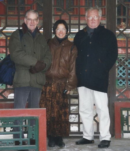 90 年代，高居翰、曹星原和班宗华在北京故宫的合影。