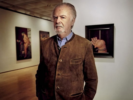 今年的巴塞尔艺术展香港首展中，与费尔南多·博特罗有长期合作的瑞士画廊 Galerie Gmurzynska 呈现了他的首次香港个展，博特罗也低调地出现在现场。