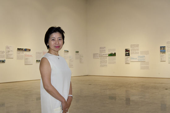 长谷川佑子在首届国际公共艺术获奖作品展览现场 寇聪 图