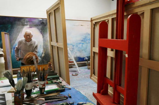 法国华裔画家赵无极当地时间 4 月 9 日在瑞士家中去世，享年 93 岁。赵无极被称为西方现代抒情抽象派代表，生前为法兰西画廊终身画家、巴黎国立装饰艺术高等学校教授，获法国骑士勋章。