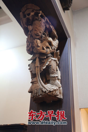 东阳木雕 挑檐撑拱 又称“牛腿”