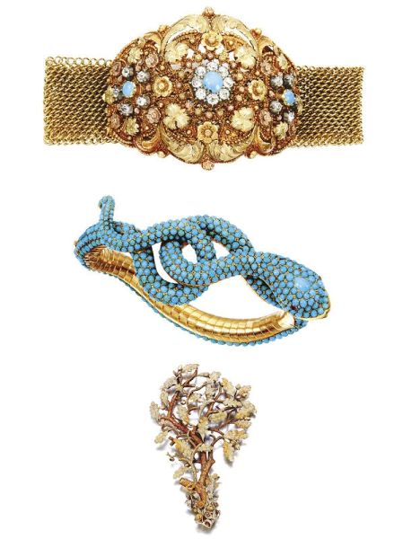 从上至下： 1. 手镯（19世纪早期）；2. 绿松石蛇形手镯（1850年）；3. 树形胸针（19世纪中期）