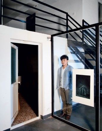 曹学炎所印的一套11张的版画，卖价也就3万左右