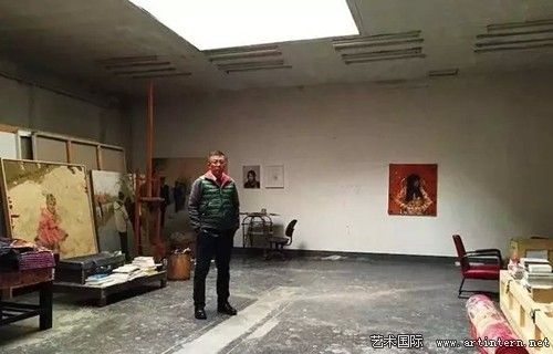 刘小东在工作室 北京 2015年3月